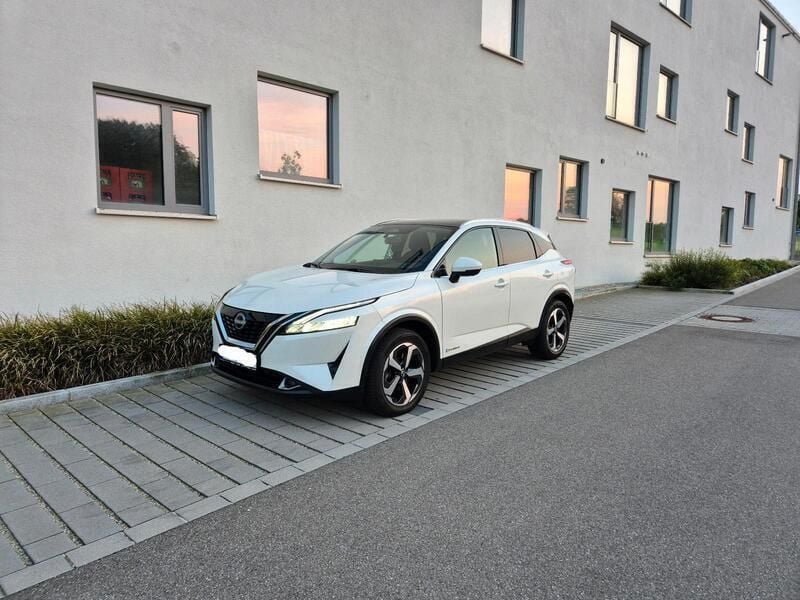 Weiß Gebraucht 2023 Nissan Qashqai N-Connecta SUV | 24.000 € (Superpreis) - Bild 1/4