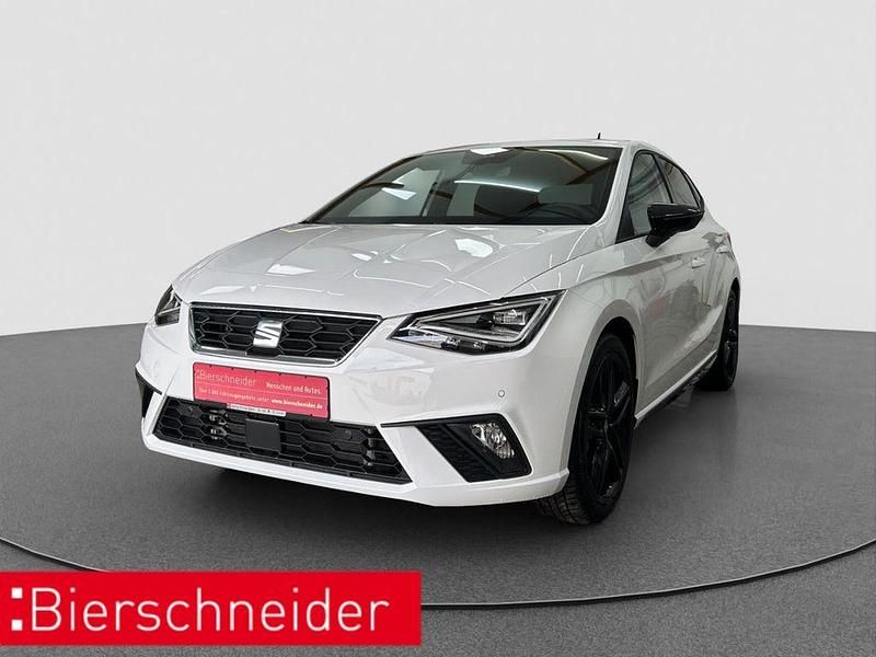 Weiss Gebraucht 2024 Seat Ibiza Black Edition Limousine | 21.450 € (Etwas zu teuer) - Bild 1/4