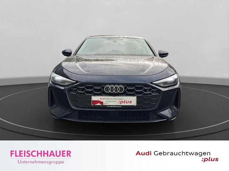 Second-hand Audi A5 Sport 204 CP (150 kW) 2024 Albastru Berlinǎ