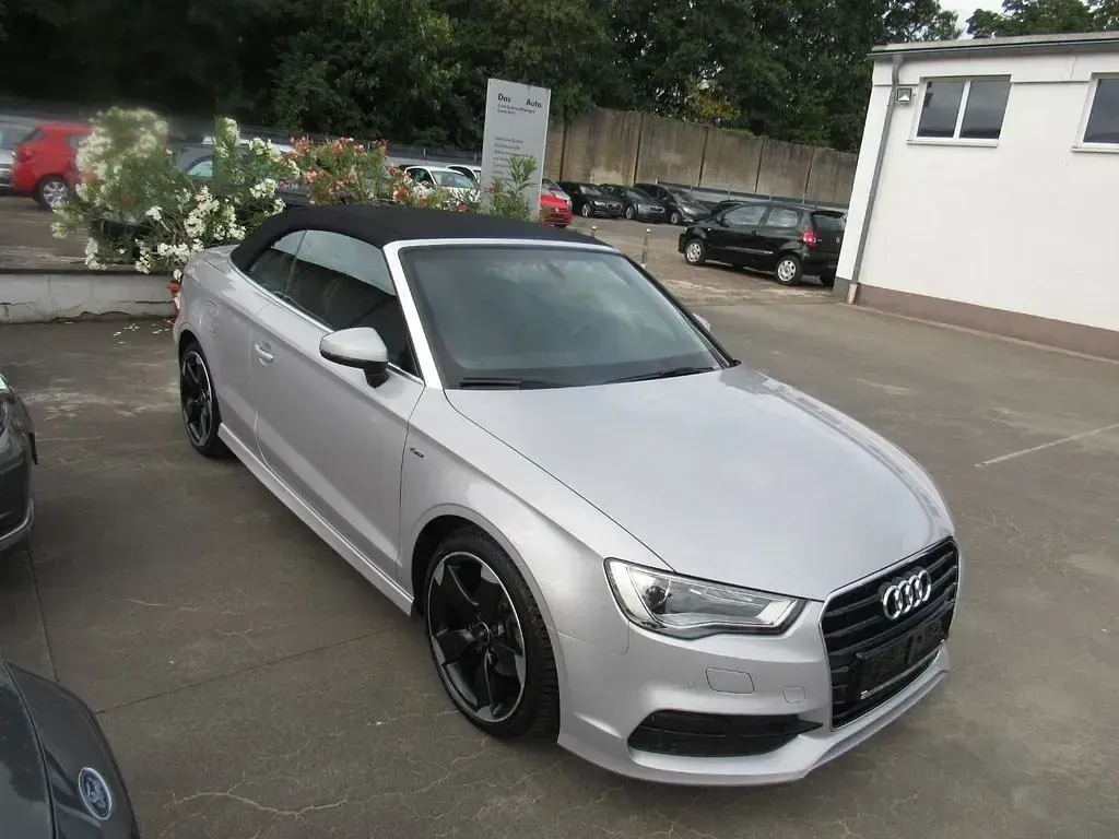 Gebraucht Audi A3 Cabriolet S-Line 140 PS (102 kW) 2014 Grau Cabrio