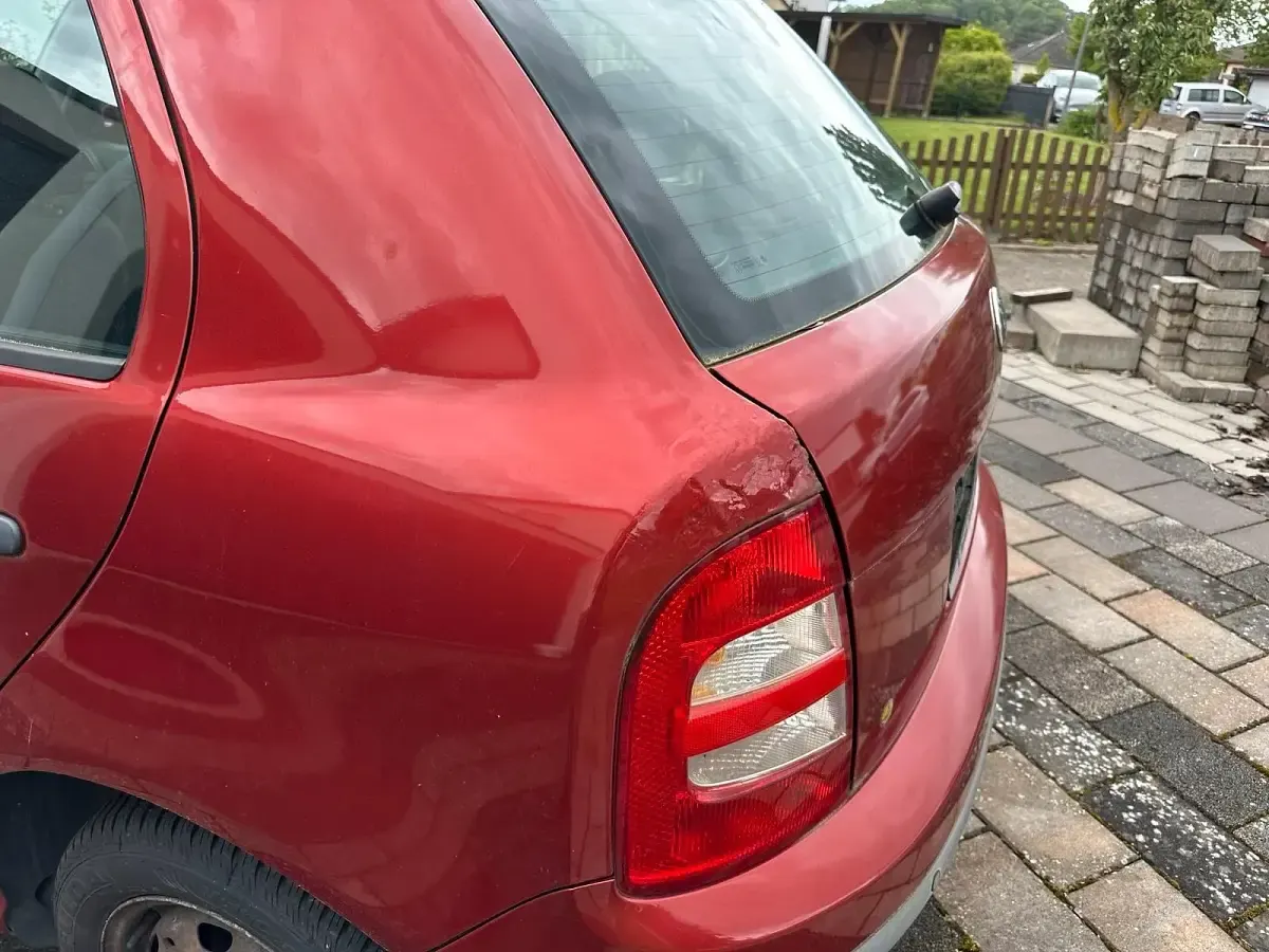 Używany Skoda Fabia 2001 Czerwony Hatchback