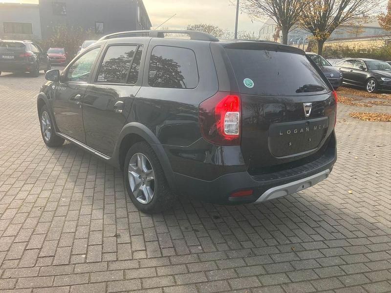 Gebraucht Dacia Logan MCV Stepway 90 PS (66 kW) 2018 Schwarz Kombi