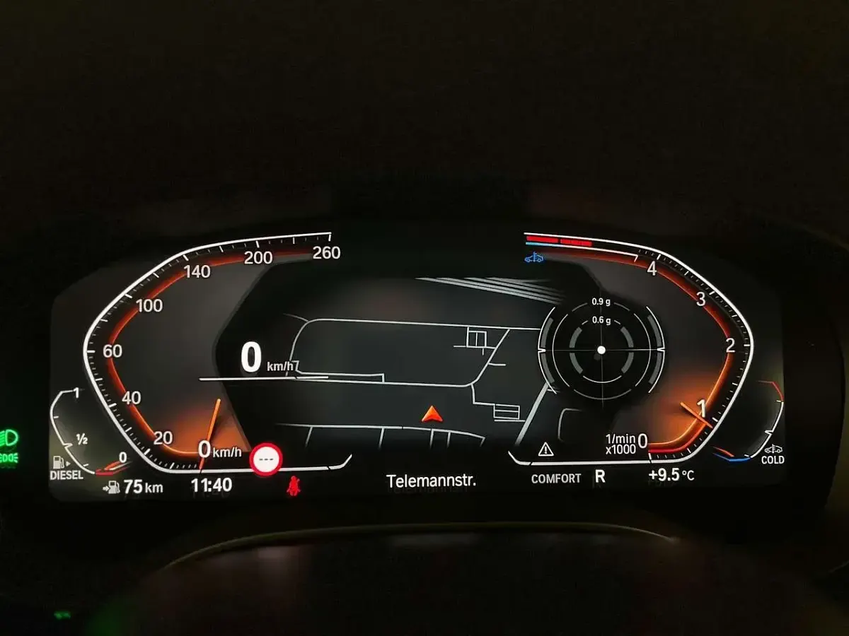 Gebraucht BMW 520 190 PS (139 kW) 2022 Black sapphire metallic Kombi