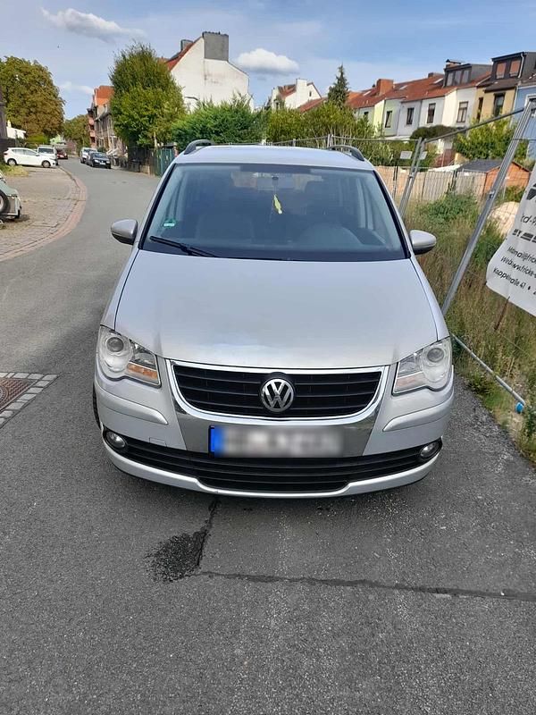 Silber Gebraucht 2009 VW Touran Van / Kleinbus | 3.000 € (Fairer Preis) - Bild 1/4