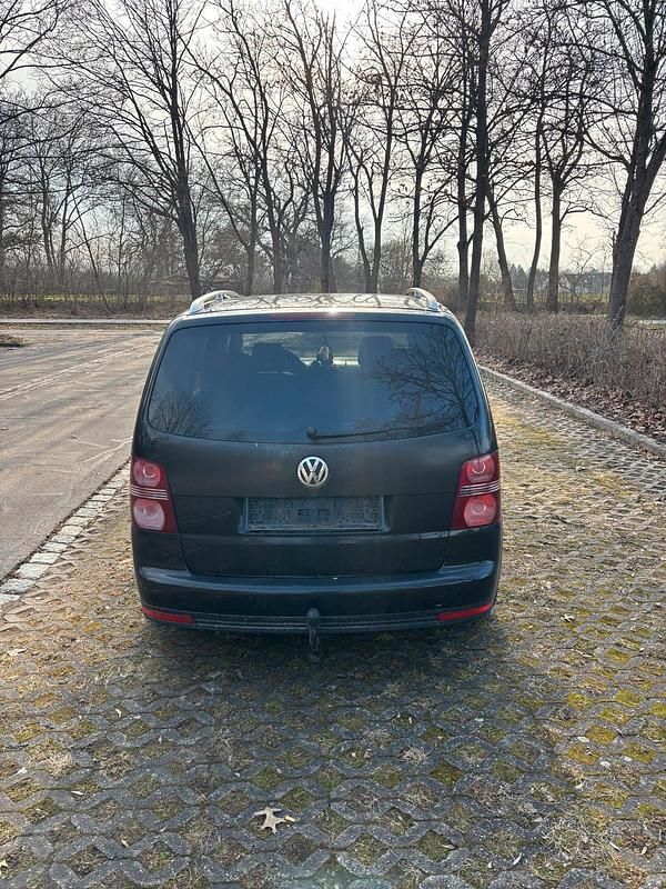 Gebraucht VW Touran 140 PS (102 kW) 2007 Schwarz Van / Kleinbus