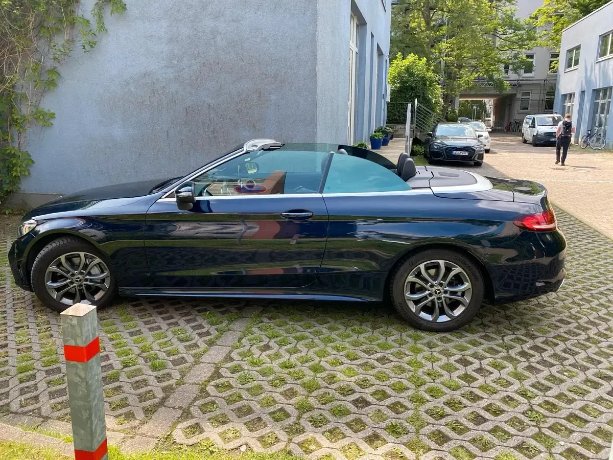Gebraucht Mercedes 220 2019 Blau Cabrio