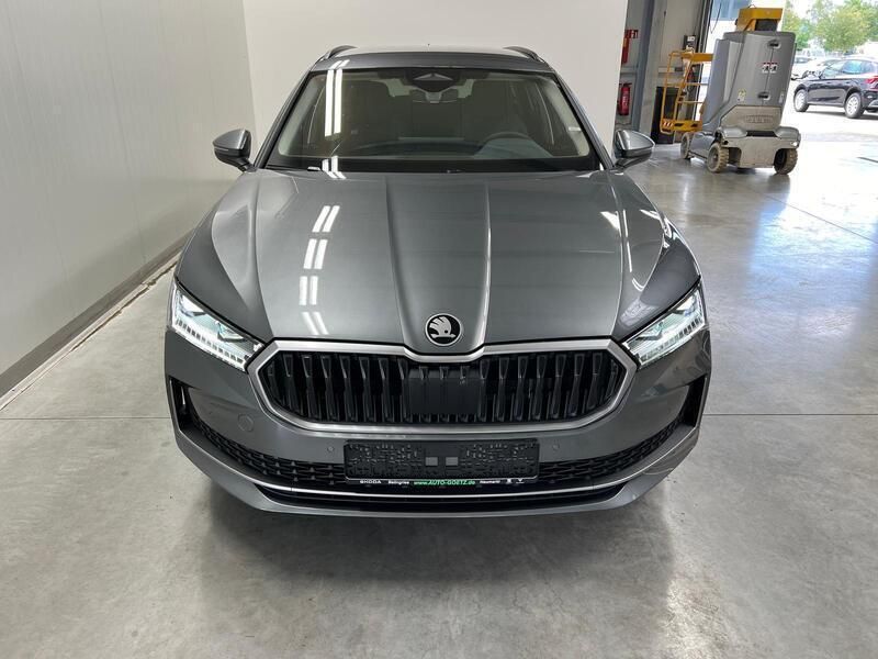 Gebraucht Skoda Superb Selection 193 PS (141 kW) 2022 Schwarz Kombi