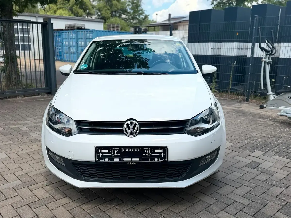 Gebraucht VW Polo 75 PS (55 kW) 2011 Weiß Kleinwagen