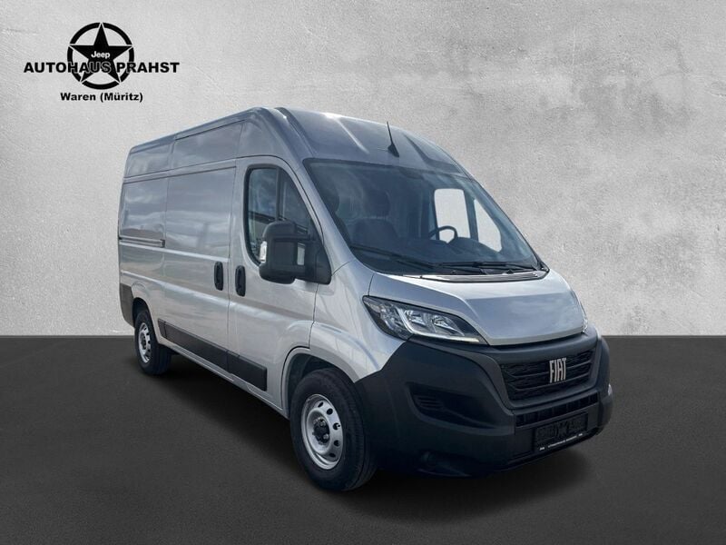 Silber Gebraucht 2023 Fiat Ducato Van | 33.800 € (Fairer Preis) - Bild 1/4