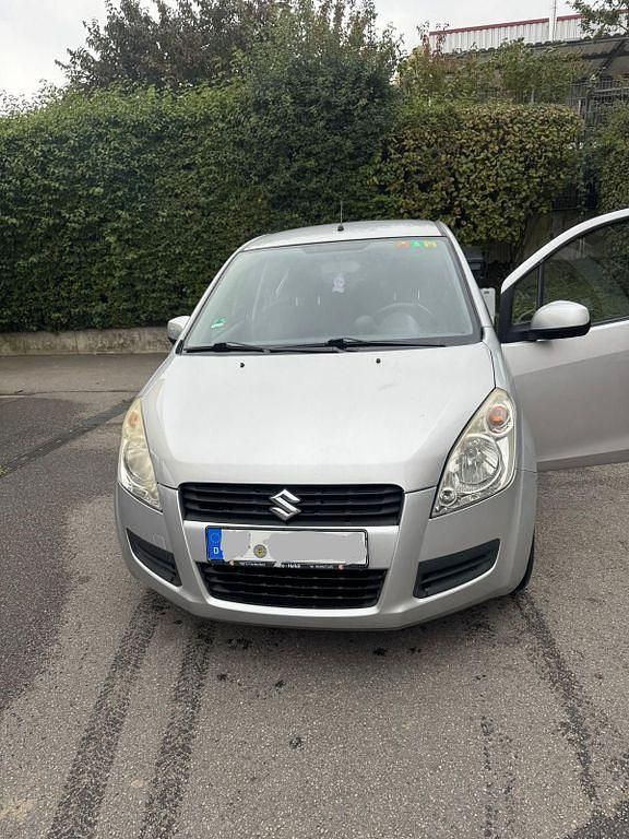 Silber Gebraucht 2009 Suzuki Splash Comfort Kleinwagen | 2.900 € (Teuer) - Bild 1/4