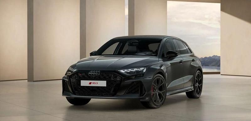 Daytonagrau perleffekt Neu 2025 Audi RS3 Sportback Sport Kleinwagen | 74.990 € (Fairer Preis) - Bild 1/4