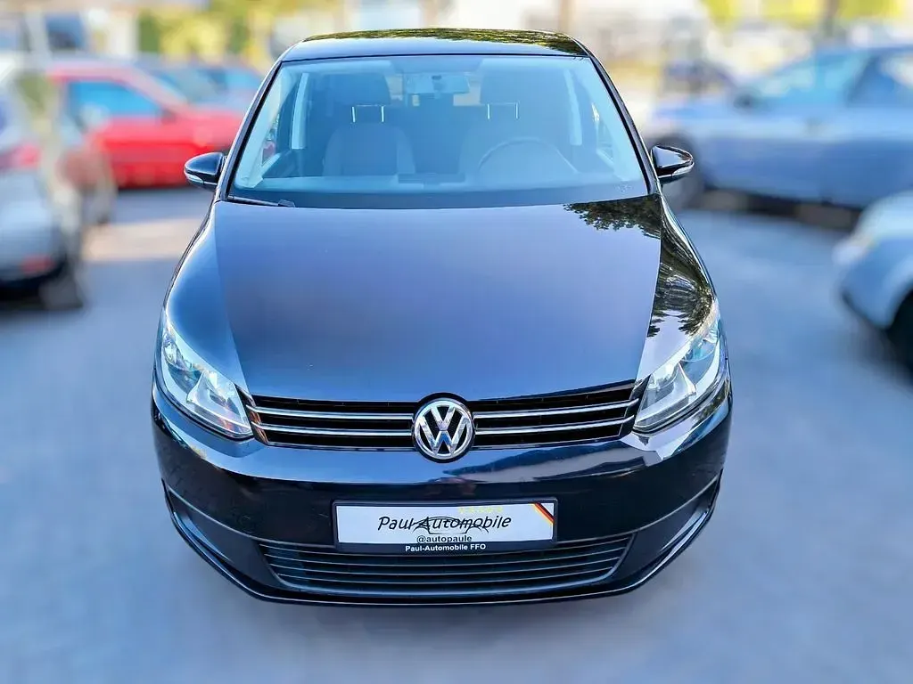 Gebraucht VW Touran Trendline 105 PS (77 kW) 2013 Schwarz Van / Kleinbus