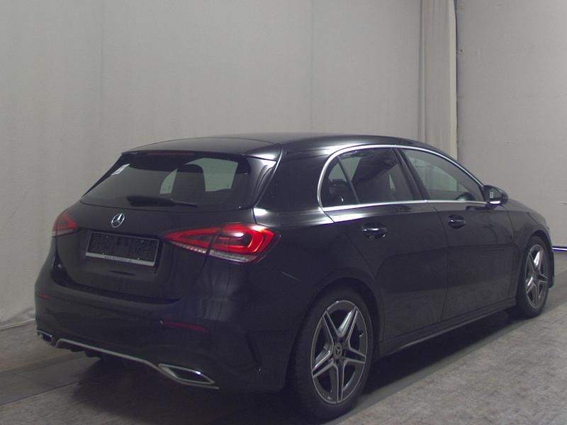 Gebraucht Mercedes A220 AMG line 190 PS (139 kW) 2021 Nachtschwarz  unilack Limousine