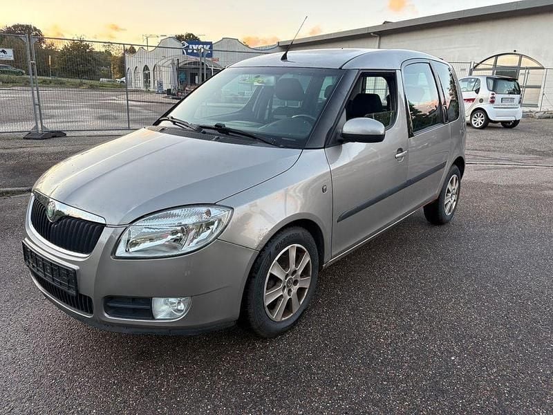Grau Gebraucht 2008 Skoda Roomster Kombi | 1.990 € (Guter Preis) - Bild 1/4