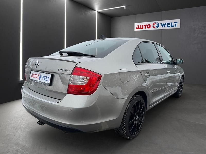 Gebraucht Skoda Rapid Elegance 122 PS (89 kW) 2013 Beige Kleinwagen