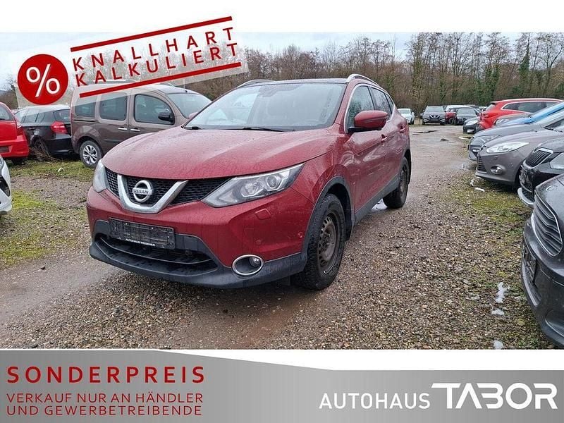 Gebraucht Nissan Qashqai 360º 116 PS (85 kW) 2015 Rot SUV