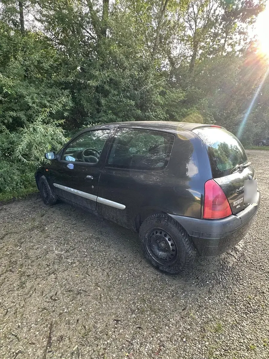 Gebraucht Renault Clio 75 PS (55 kW) 1999 Schwarz Kleinwagen