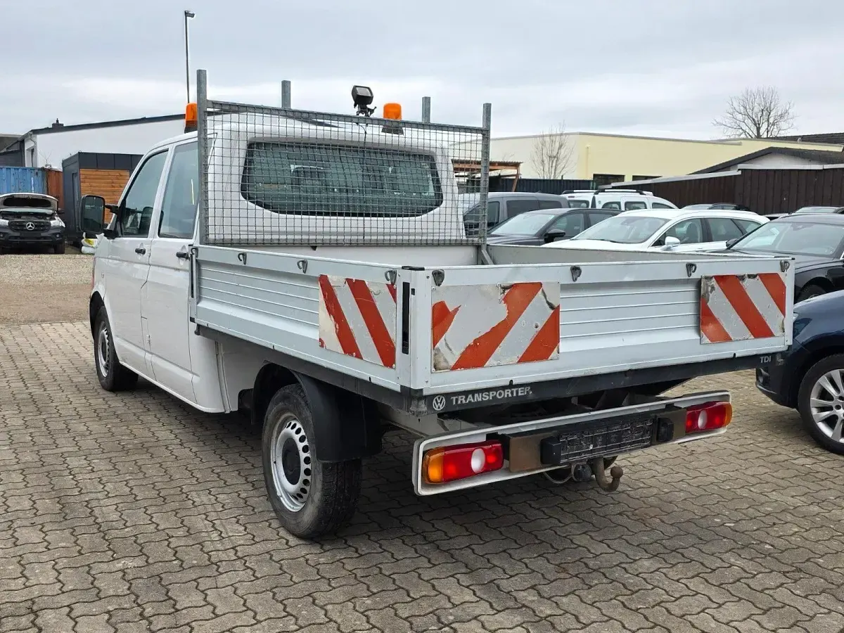 Używany VW Transporter 102 KM (75 kW) 2010 Biały Van