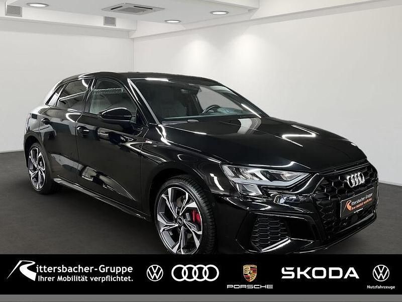 Gebraucht Audi A3 e-tron Comfort 245 PS (180 kW) 2022 Schwarz Kleinwagen