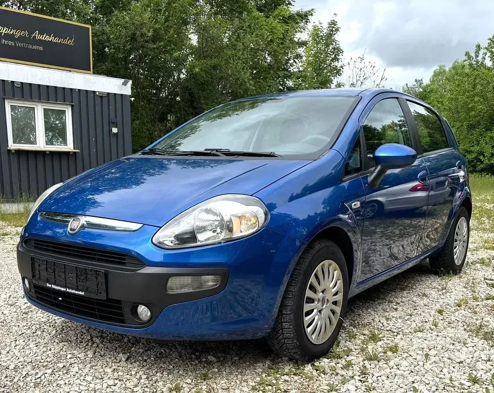 Gebraucht Fiat Punto Evo Dynamic 77 PS (56 kW) 2010 Blu bugatti/temerario/italia Kleinwagen
