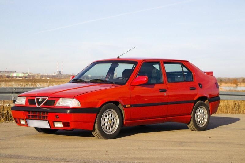 Rot Gebraucht 1991 Alfa Romeo 33 Quadrifoglio Verde Limousine | 13.450 € - Bild 1/4