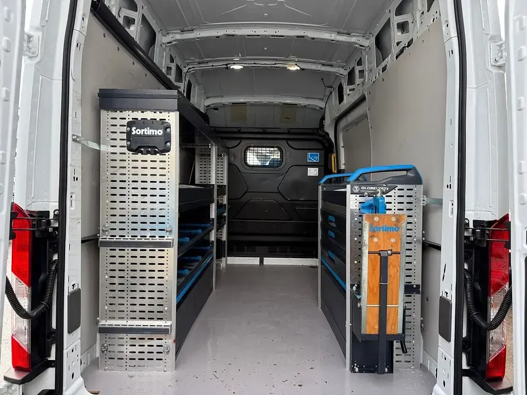 Gebraucht Ford Transit 131 PS (96 kW) 2021 Weiß Van / Kleinbus