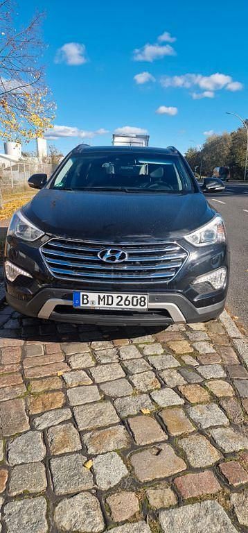 Schwarz Gebraucht 2015 Hyundai Grand Santa Fe Premium SUV | 14.450 € (Guter Preis) - Bild 1/4
