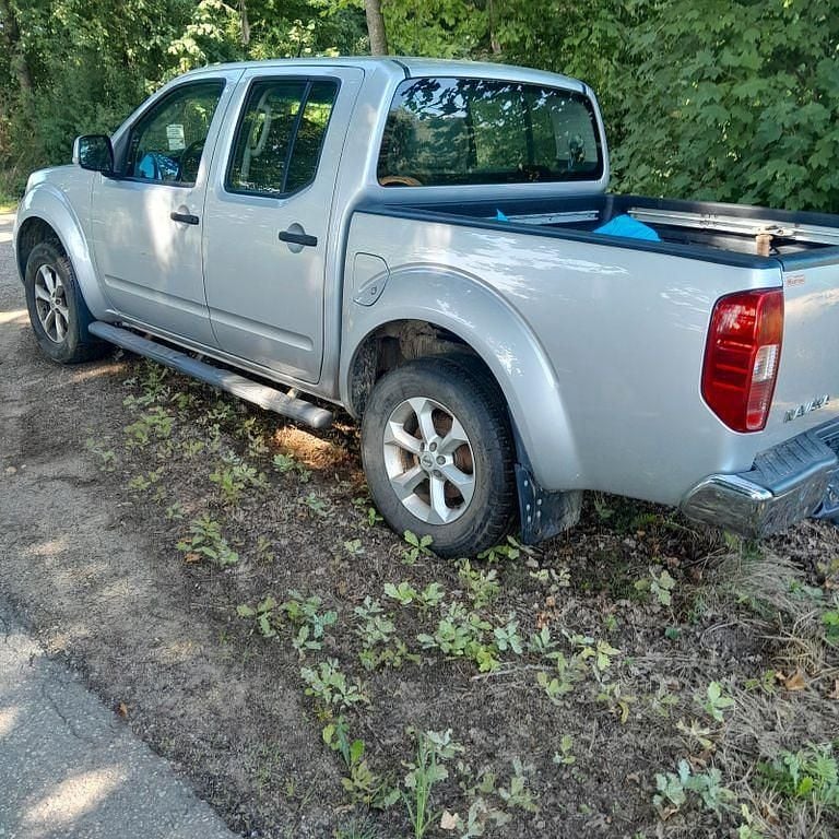 Gebraucht Nissan Navara 190 PS (139 kW) 2013 Silber Pickup