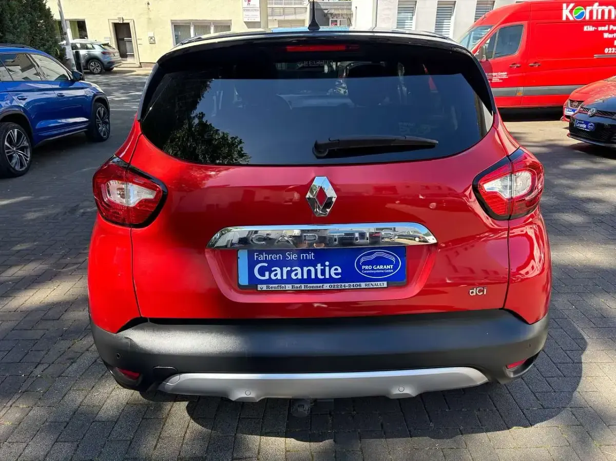 Second-hand Renault Captur 90 CP (66 kW) 2015 Roșu SUV