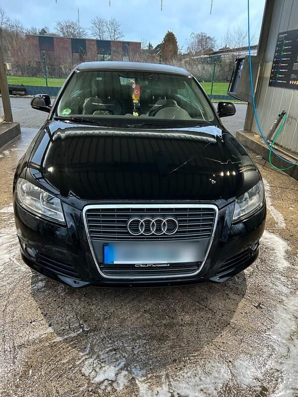 Schwarz Gebraucht 2010 Audi A3 Cabriolet Cabrio | 6.400 € (Guter Preis) - Bild 1/4