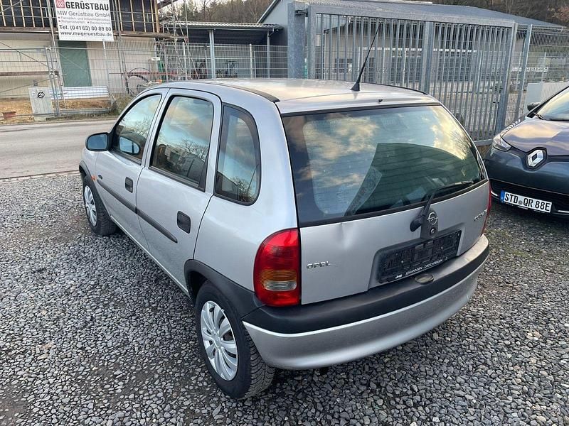 Gebraucht Opel Corsa Eco 60 PS (44 kW) 1998 Silber Kleinwagen