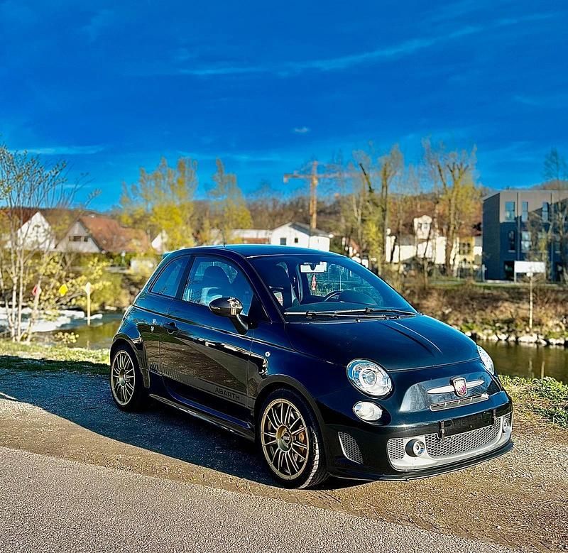 Schwarz Gebraucht 2015 Abarth 595C Cabrio | 11.999 € - Bild 1/4