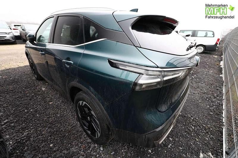 Neu Nissan Qashqai N-Connecta 158 PS (116 kW) 2025 Deep ocean green premiu... SUV