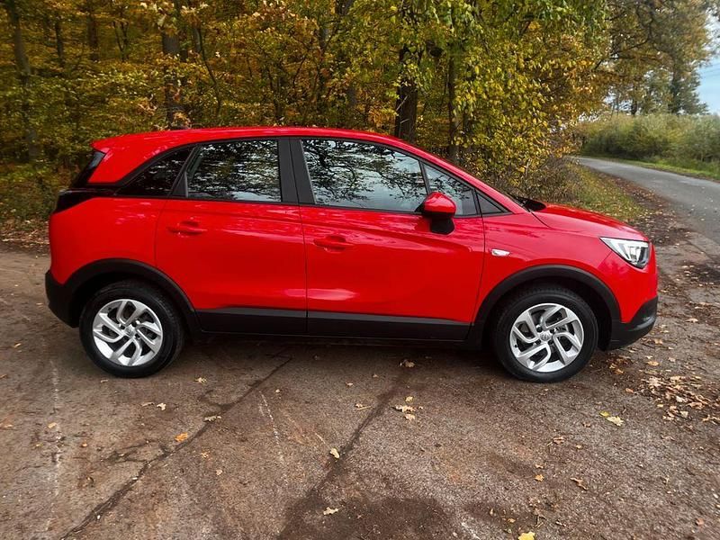 Gebraucht Opel Crossland 110 PS (80 kW) 2018 Rot SUV
