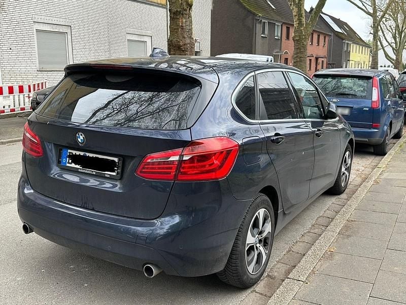 Second-hand BMW 220 190 CP (139 kW) 2016 Albastru Berlinǎ