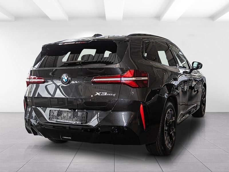 Neu BMW X3 M Sport 197 PS (144 kW) 2025 Sophistograu brillanteffekt metalli SUV