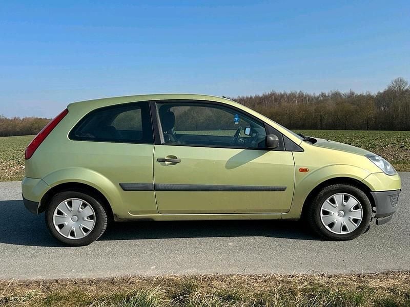 Gebraucht Ford Fiesta 60 PS (44 kW) 2006 Grün Kleinwagen