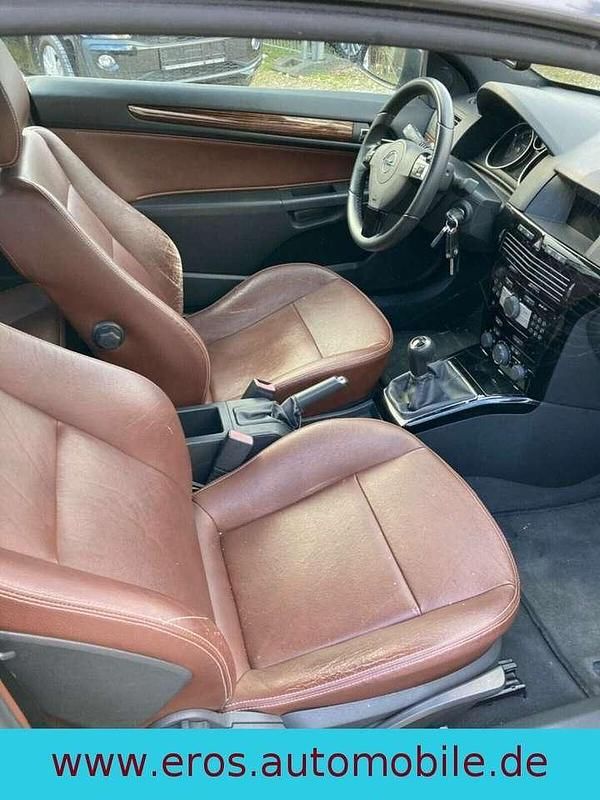 Gebraucht Opel Astra Cabriolet Cosmo 150 PS (110 kW) 2007 Grau metallic Cabrio