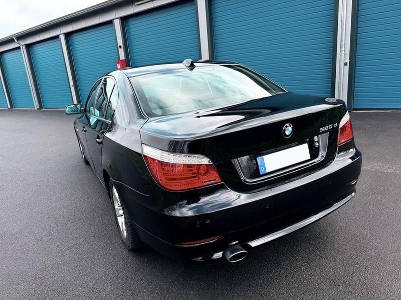 Gebraucht BMW 520 177 PS (130 kW) 2008 Schwarz Limousine