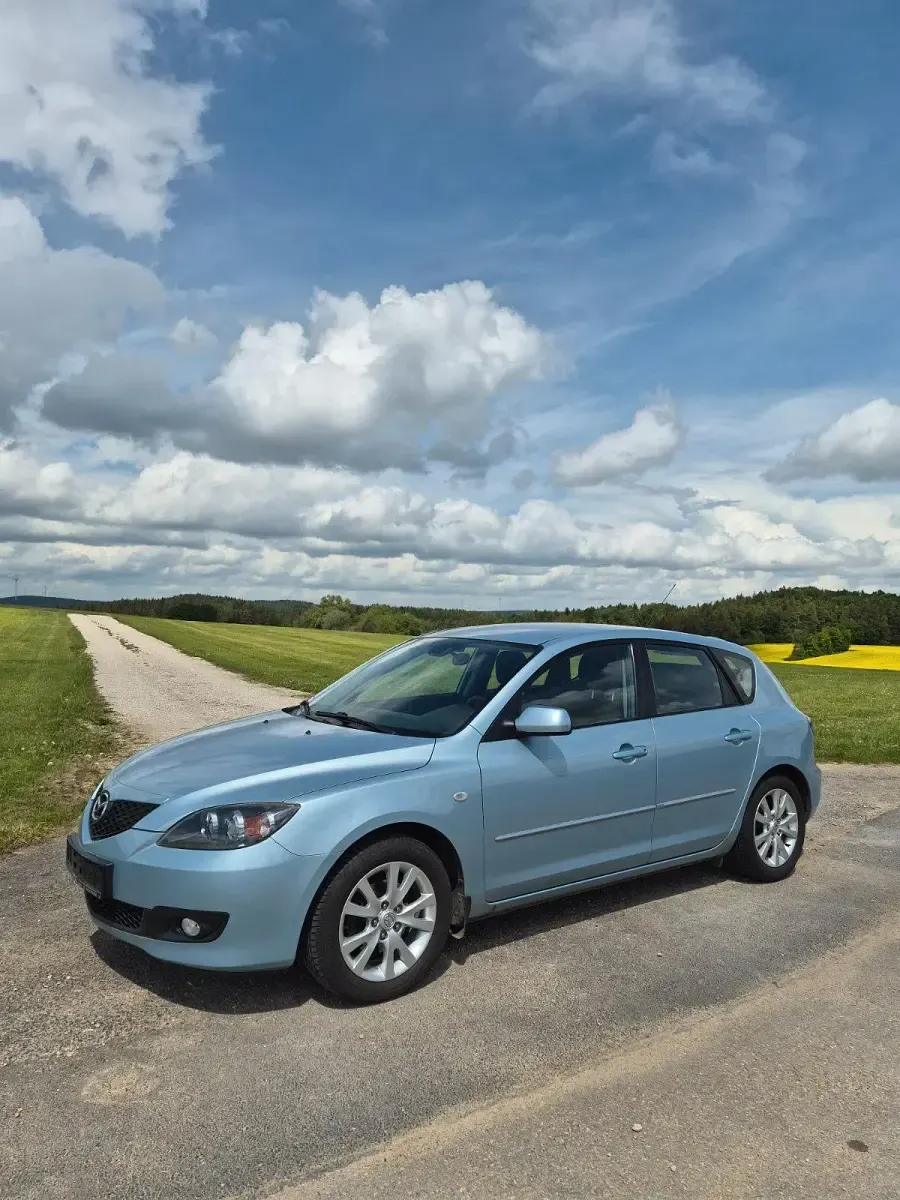 Gebraucht Mazda 3 105 PS (77 kW) 2008 Blau Kleinwagen