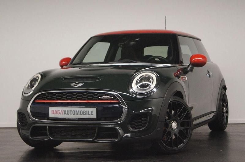 Gebraucht Mini John Cooper Works 231 PS (169 kW) 2018 Grün Kleinwagen
