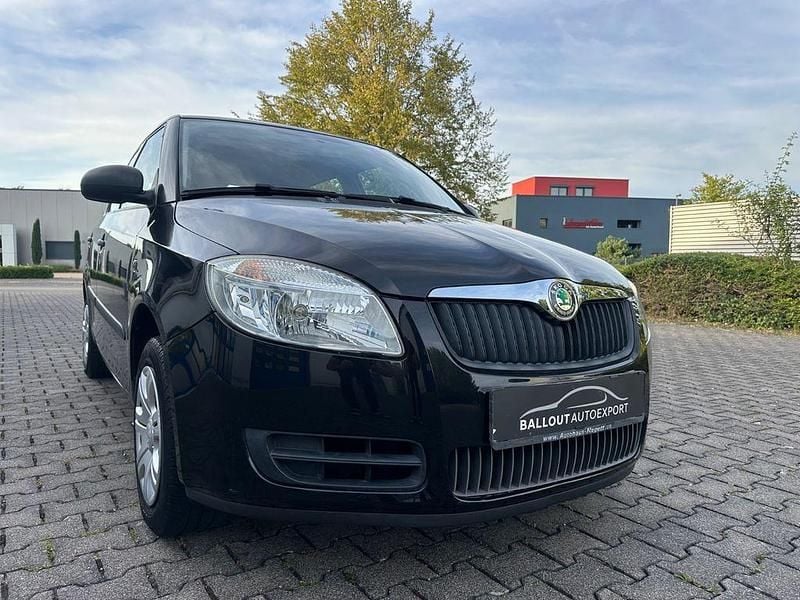 Schwarz Gebraucht 2009 Skoda Fabia Limousine | 1.350 € (Superpreis) - Bild 1/4
