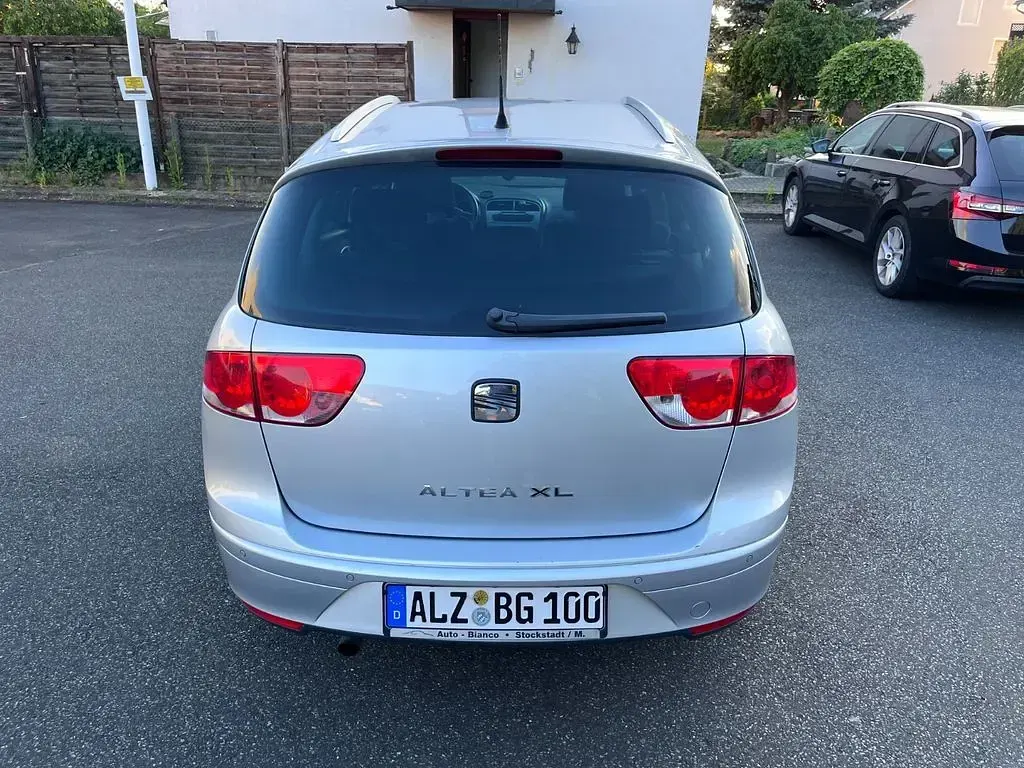Gebraucht Seat Altea Reference 105 PS (77 kW) 2010 Van / Kleinbus