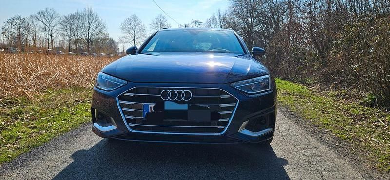 Gebraucht Audi A4 Advanced 190 PS (139 kW) 2020 Blau Limousine