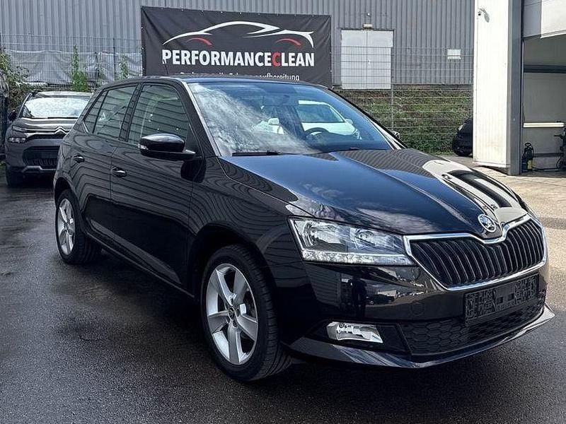 Schwarz Gebraucht 2019 Skoda Fabia Cool Plus Kleinwagen | 8.999 € (Fairer Preis) - Bild 1/4
