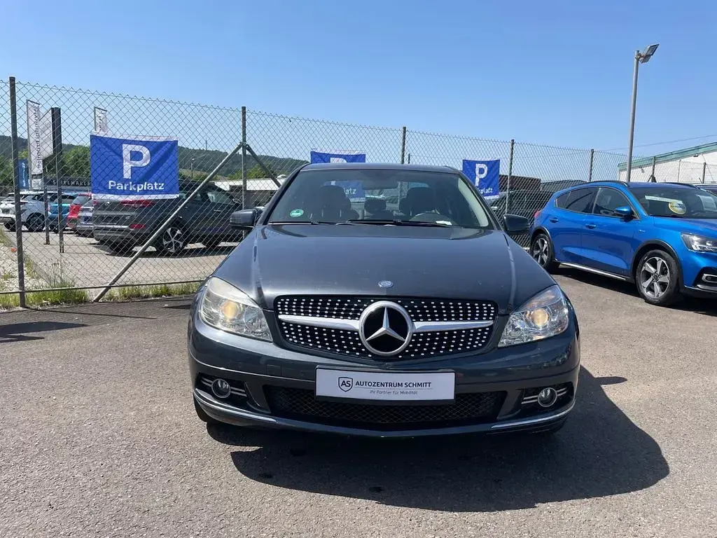 Gebraucht Mercedes C200 Avantgarde 184 PS (135 kW) 2009 Grau Limousine