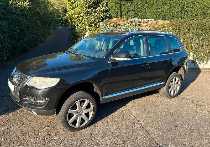 Schwarz Gebraucht 2007 VW Touareg SUV | 5.990 € (Fairer Preis) - Bild 1/4