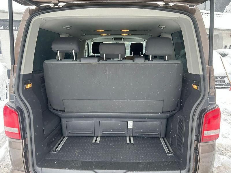 Gebraucht VW Transporter Startline 140 PS (102 kW) 2012 Braun Van