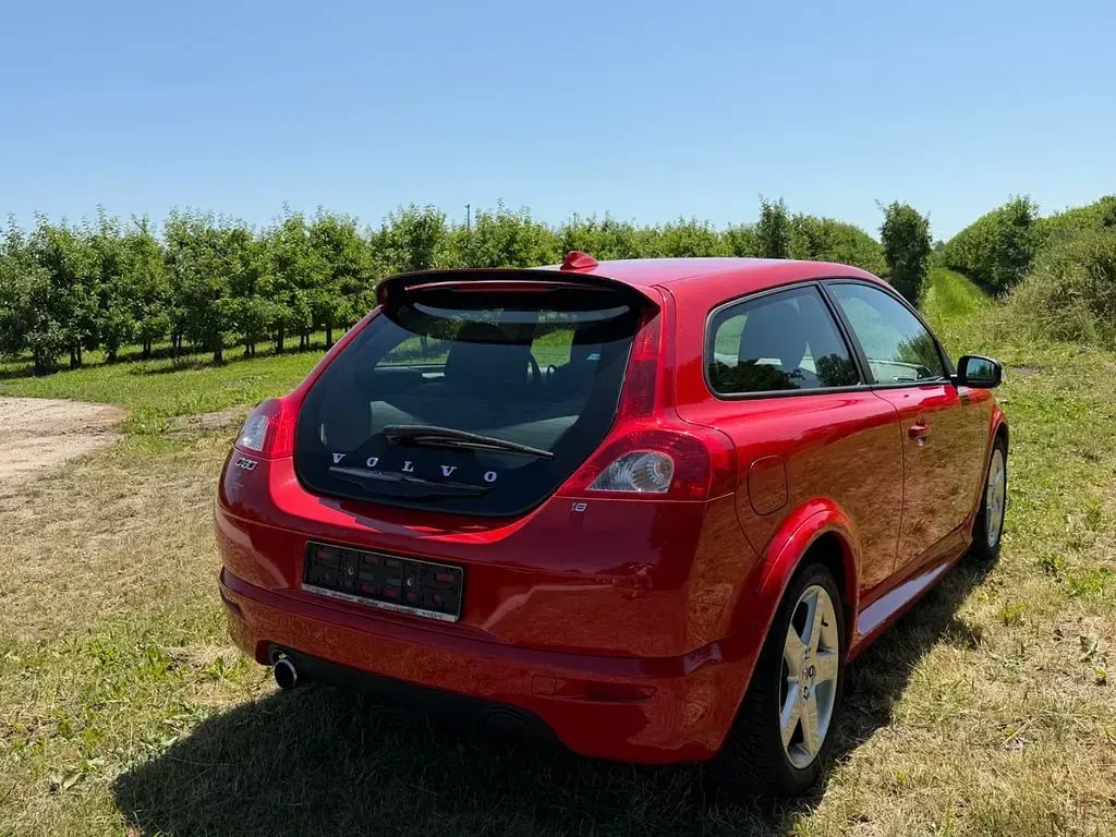 Gebraucht Volvo C30 R-Design 101 PS (74 kW) 2009 Rot Kleinwagen
