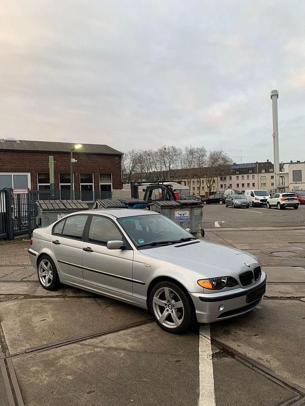 Gebraucht BMW 316 116 PS (85 kW) 2003 Silber Limousine